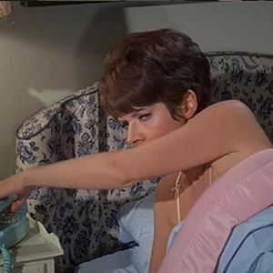 Fotoğraf A Guide for the Married Man