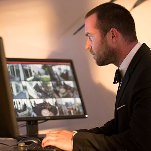 Fotoğraf Sullivan Stapleton