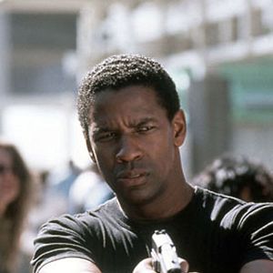 Fotoğraf Brett Leonard