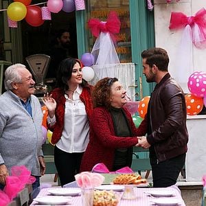 Fotoğraf Kocamın Ailesi