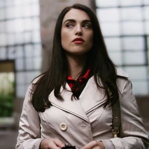 Fotoğraf Katie McGrath