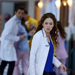 Fotoğraf Acil Aşk Aranıyor