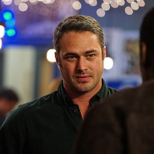 Fotoğraf Taylor Kinney