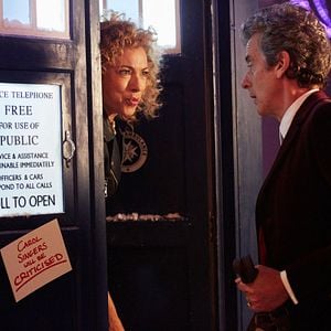 Fotoğraf Alex Kingston