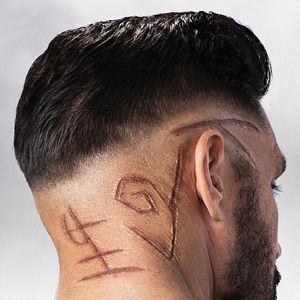 Fotoğraf Manu Bennett