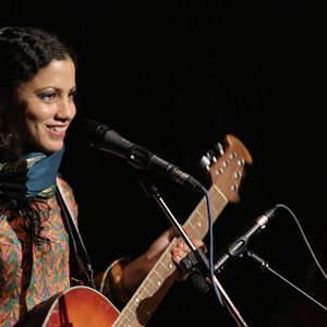 Fotoğraf Emel Mathlouthi
