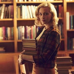 Fotoğraf Sarah Gadon