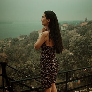 Fotoğraf Dar Elbise