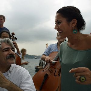 Fotoğraf Yabancıların Müziği