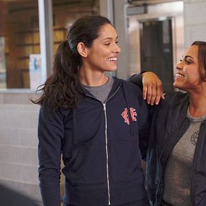 Fotoğraf Monica Raymund