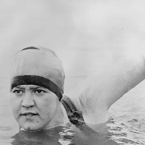 Fotoğraf Young Woman And The Sea