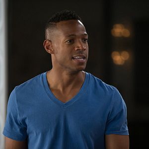 Fotoğraf Siyahın Elli Tonu