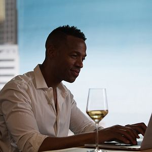 Fotoğraf Siyahın Elli Tonu