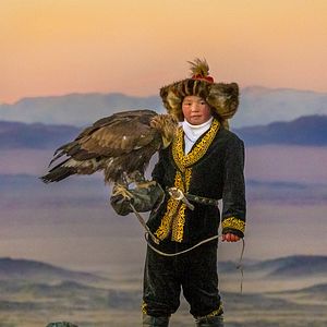 Fotoğraf Kartal Avcısı Kız