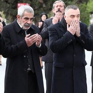 Fotoğraf Eşkıya Dünyaya Hükümdar Olmaz