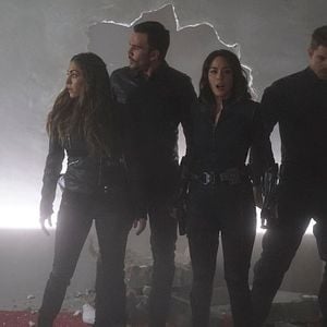 Fotoğraf Luke Mitchell