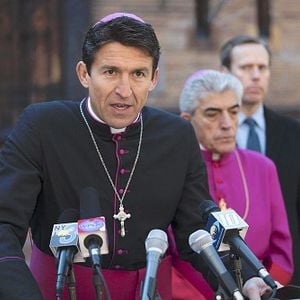 Fotoğraf Jonathan Cake