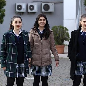 Fotoğraf Kırgın Çiçekler