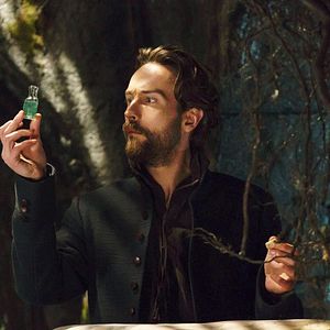 Fotoğraf Tom Mison