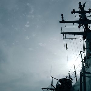 Fotoğraf Denizdeki Ateş