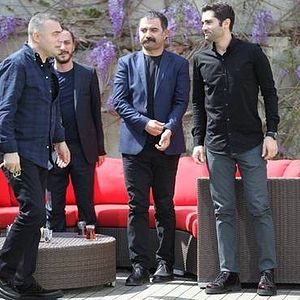 Fotoğraf Eşkıya Dünyaya Hükümdar Olmaz