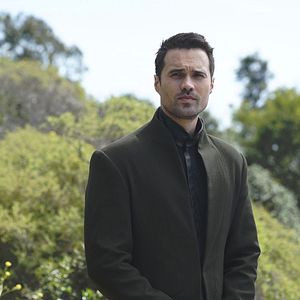 Fotoğraf Brett Dalton