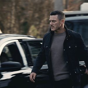 Fotoğraf Luke Evans