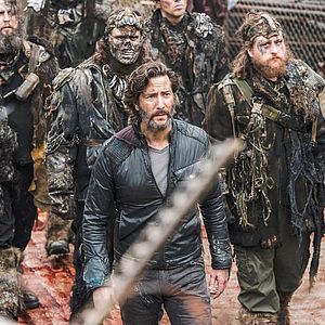 Fotoğraf The 100