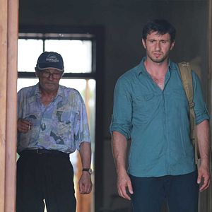 Fotoğraf Dragos Bucur