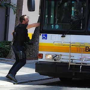 Fotoğraf Alex O'Loughlin