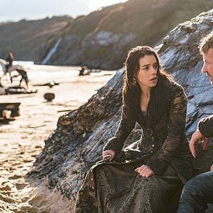 Fotoğraf Adelaide Kane