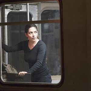 Fotoğraf Sarah Shahi