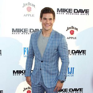 Fotoğraf Adam Devine