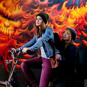 Fotoğraf Emilia Schüle