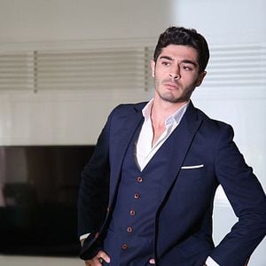 Fotoğraf Aşk Laftan Anlamaz