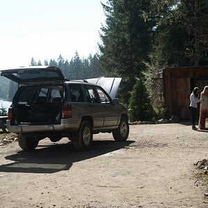 Fotoğraf Cabin Fever