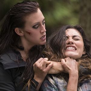 Fotoğraf Phoebe Tonkin