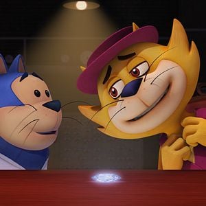 Fotoğraf Sevimli Kedi İş Başında 2