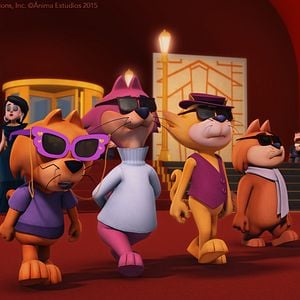 Fotoğraf Sevimli Kedi İş Başında 2