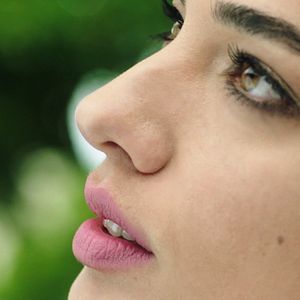 Fotoğraf Bana Sevmeyi Anlat