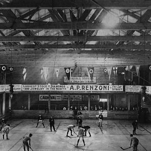 Fotoğraf Dawson City: Donmuş Zaman
