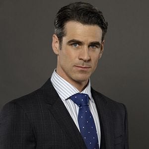Fotoğraf Eddie Cahill