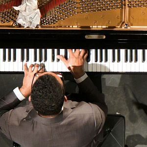 Fotoğraf Lecuona Çalmak