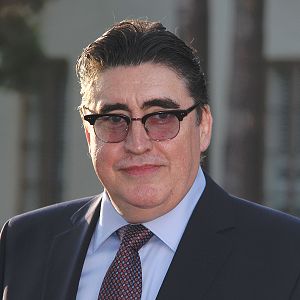 Fotoğraf Alfred Molina