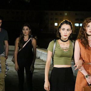 Fotoğraf Aşk Laftan Anlamaz