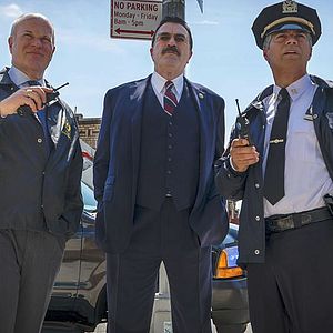 Fotoğraf Esai Morales