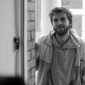 Fotoğraf Guy Burnet