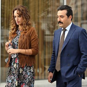 Fotoğraf Bana Sevmeyi Anlat