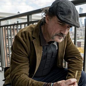 Fotoğraf Elias Koteas