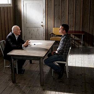 Fotoğraf Daniel J. Travanti